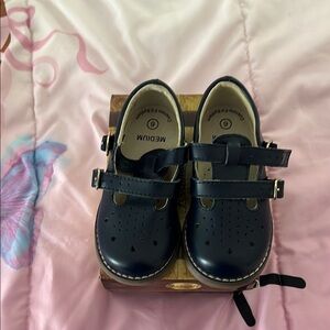 FootMates Blue Dress Shoes Elegant Design